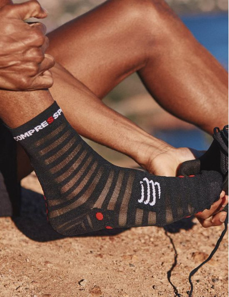 Skarpety COMPRESSPORT PRORACING SOCKS V4 ULTRALIGHT RUN HIGH