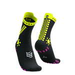 Skarpety COMPRESSPORT ProRacing Socks V4 TRAIL Black/Safe Yellow/Neo Pink