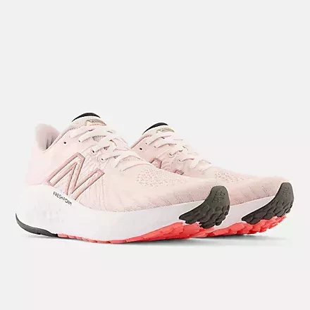 Buty do biegania damskie New Balance Fresh Foam VONGO WVNGOCP5