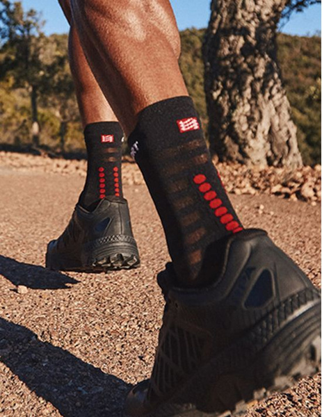 Skarpety COMPRESSPORT PRORACING SOCKS V4 ULTRALIGHT RUN HIGH